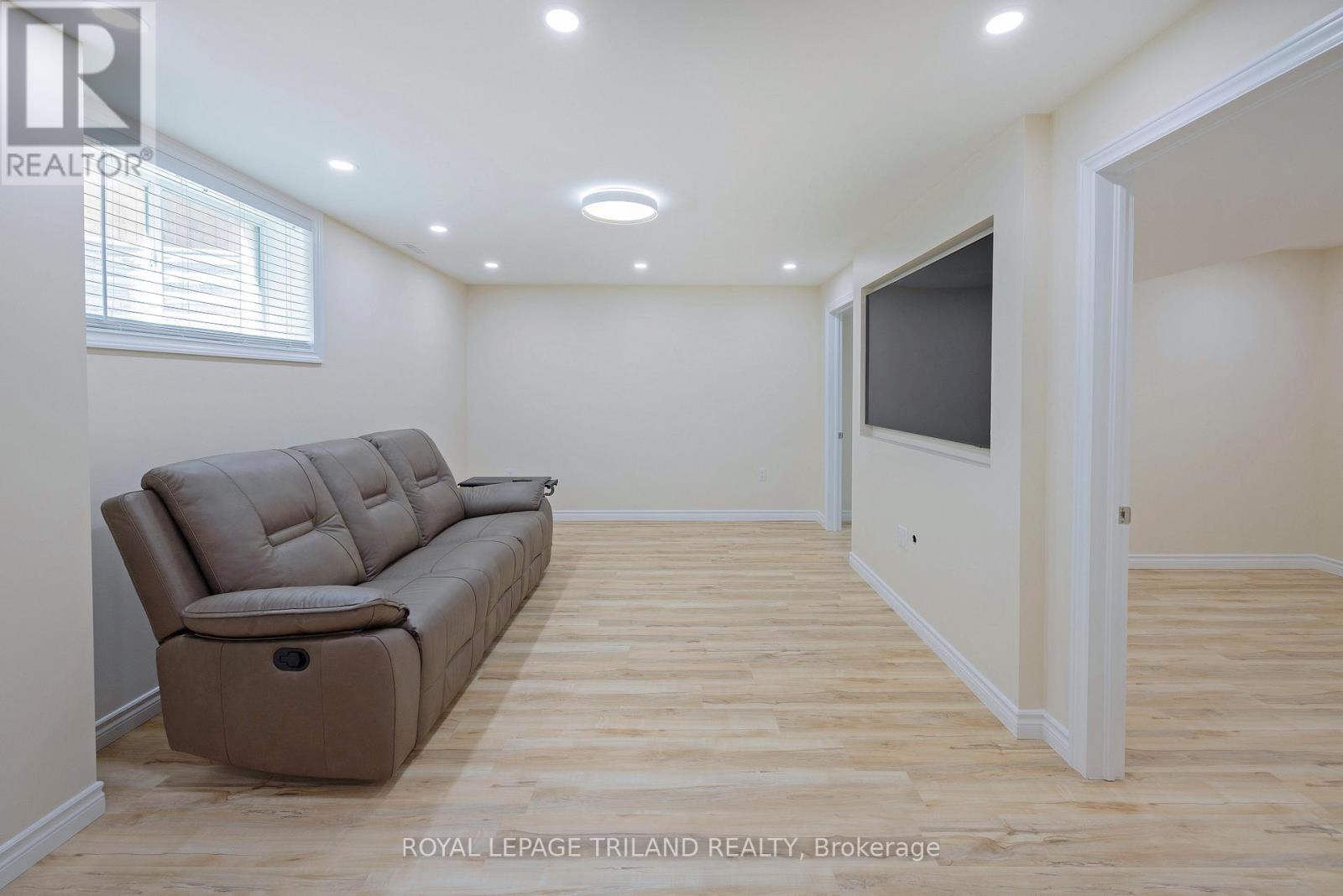 2467 IRISH MOSS ROAD - 27