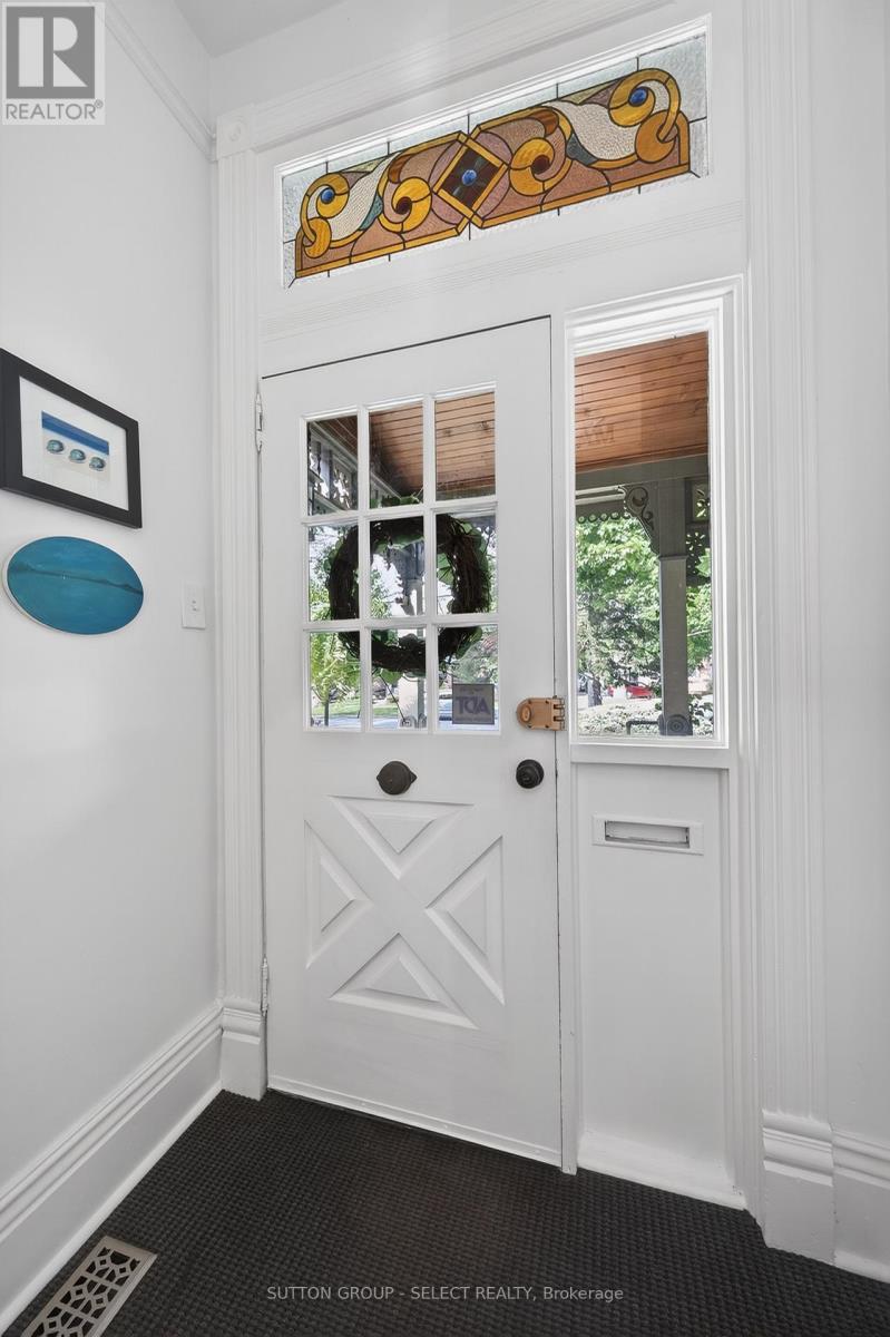 804 MAITLAND STREET - 13