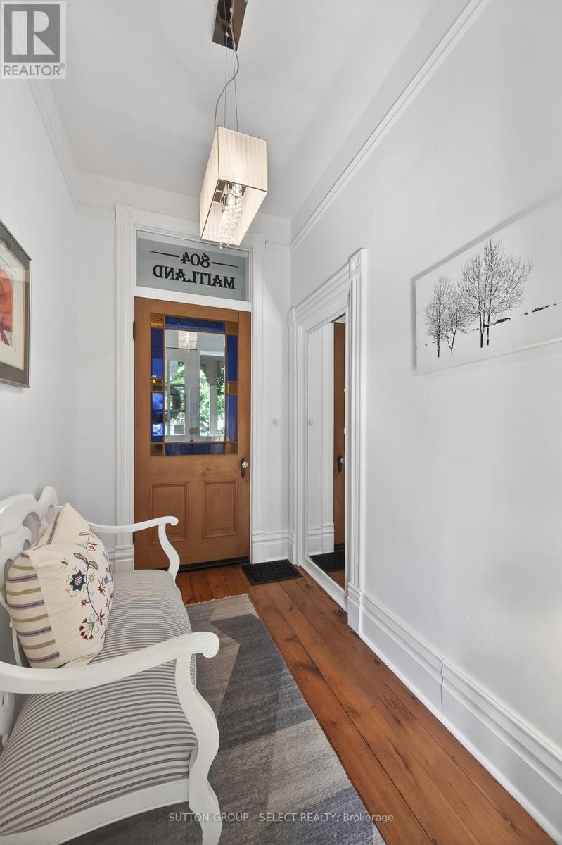 804 MAITLAND STREET - 14