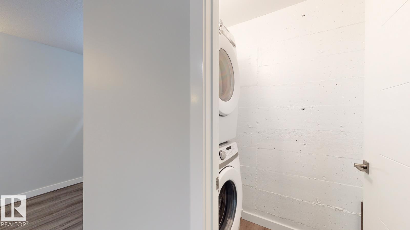 11744 135 ST NW - 17