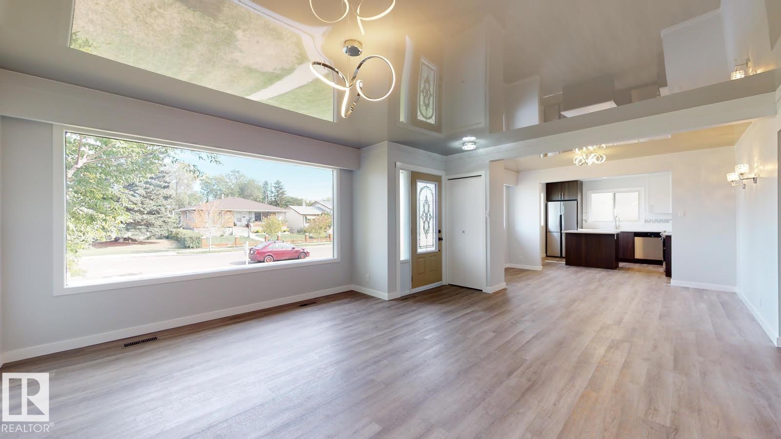 11744 135 ST NW - 3