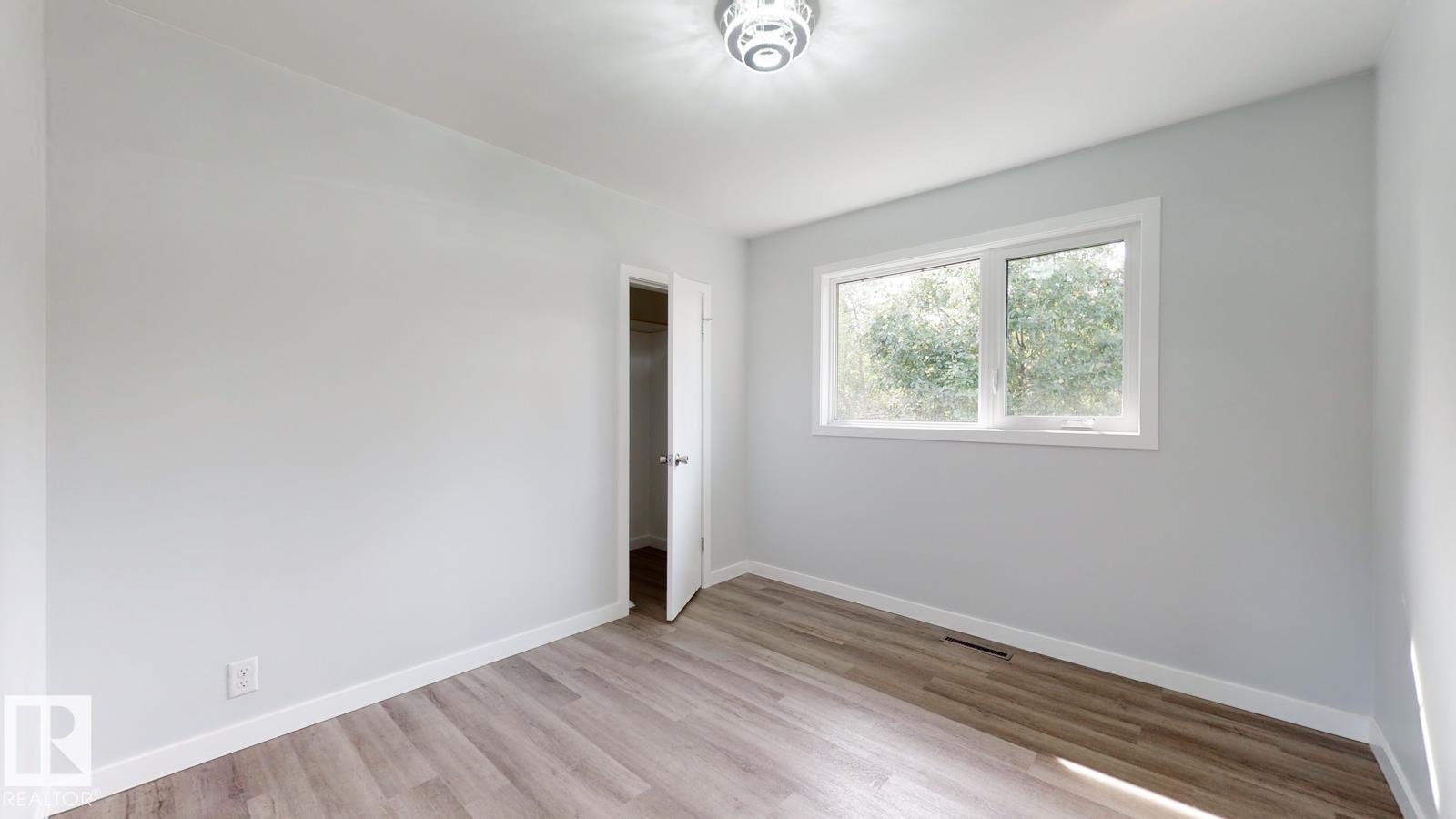 11744 135 ST NW - 7