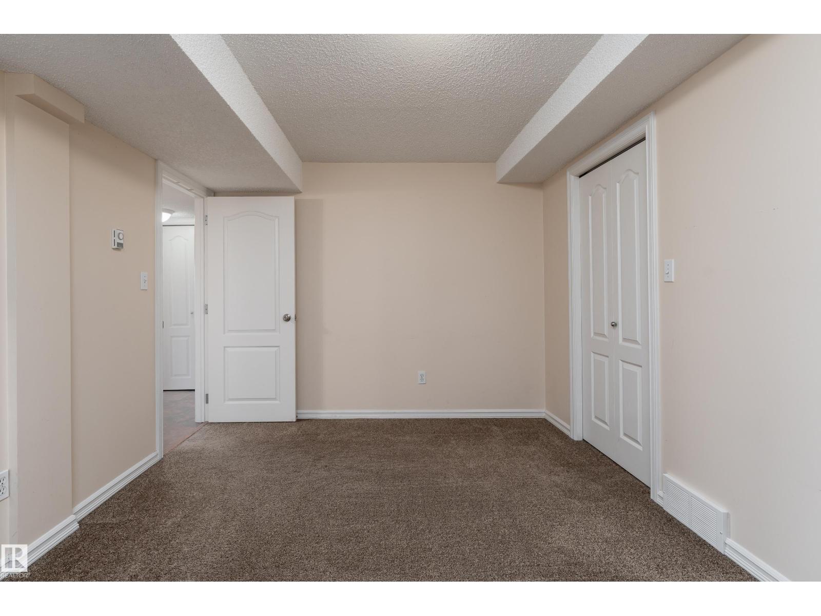 1044 BARNES WY SW - 40