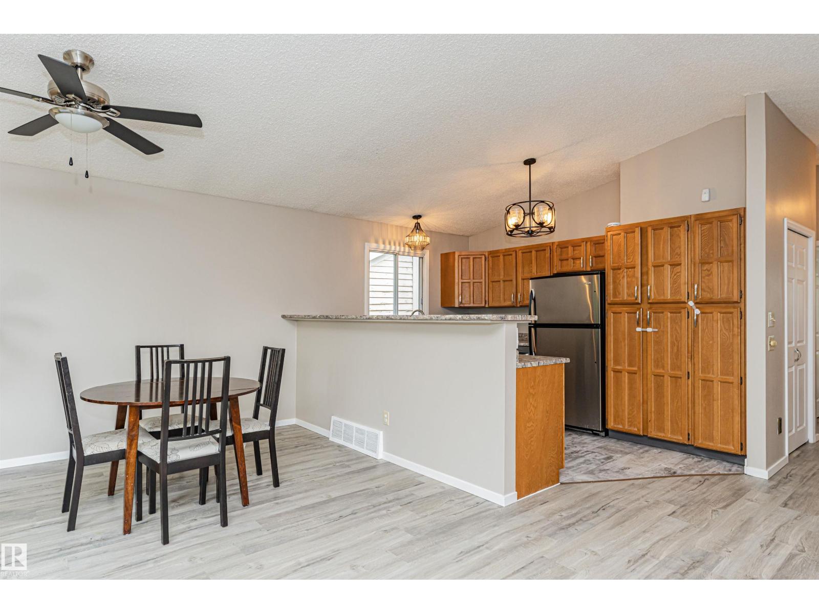11013 81 AV NW - 13