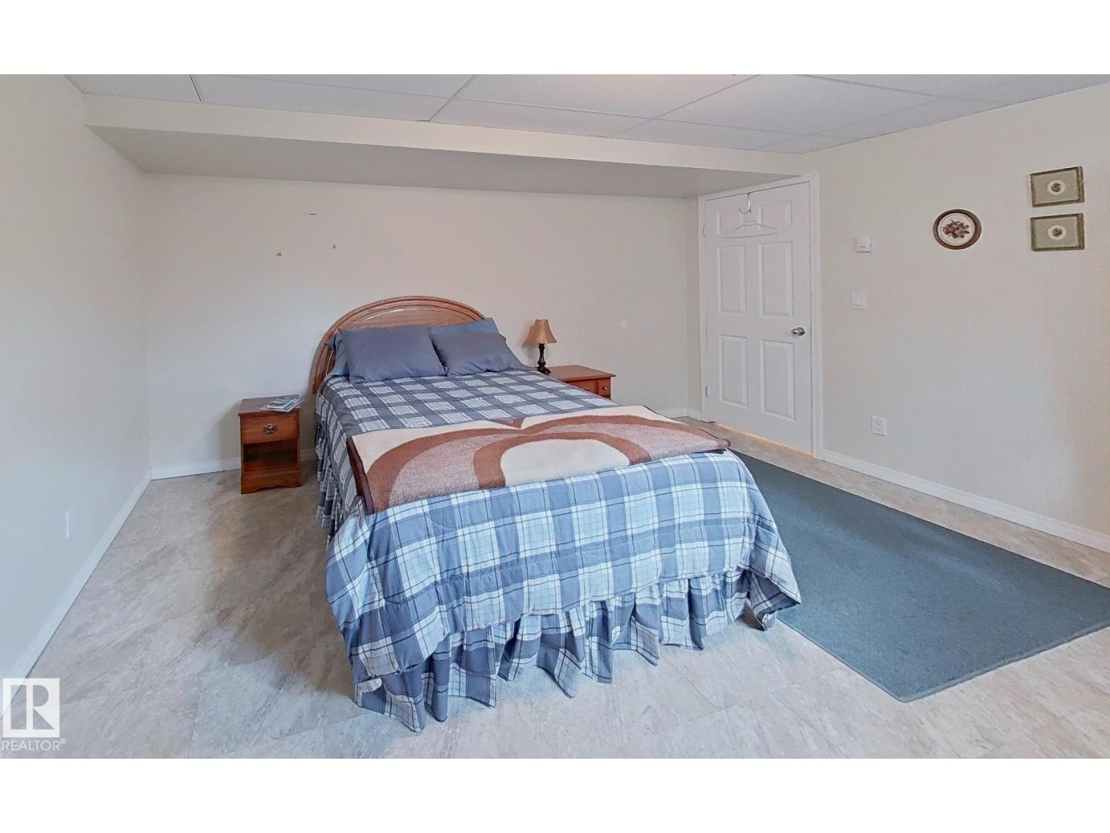 23215 Twp Rd 590 - 24