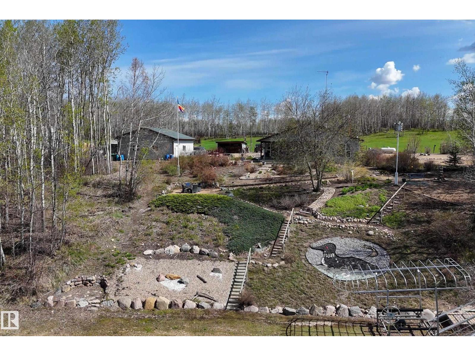 23215 Twp Rd 590 - 58
