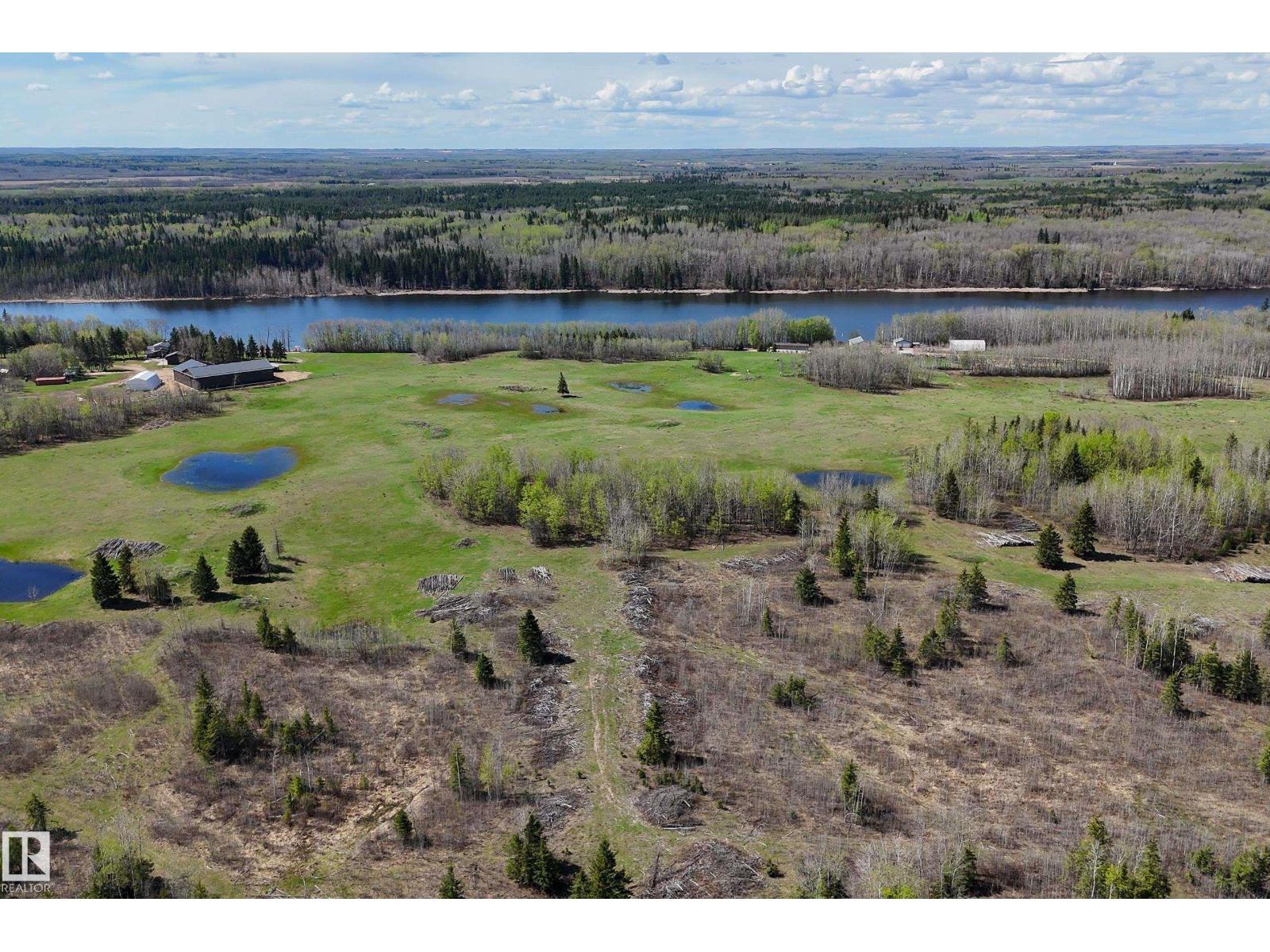 23215 Twp Rd 590 - 62