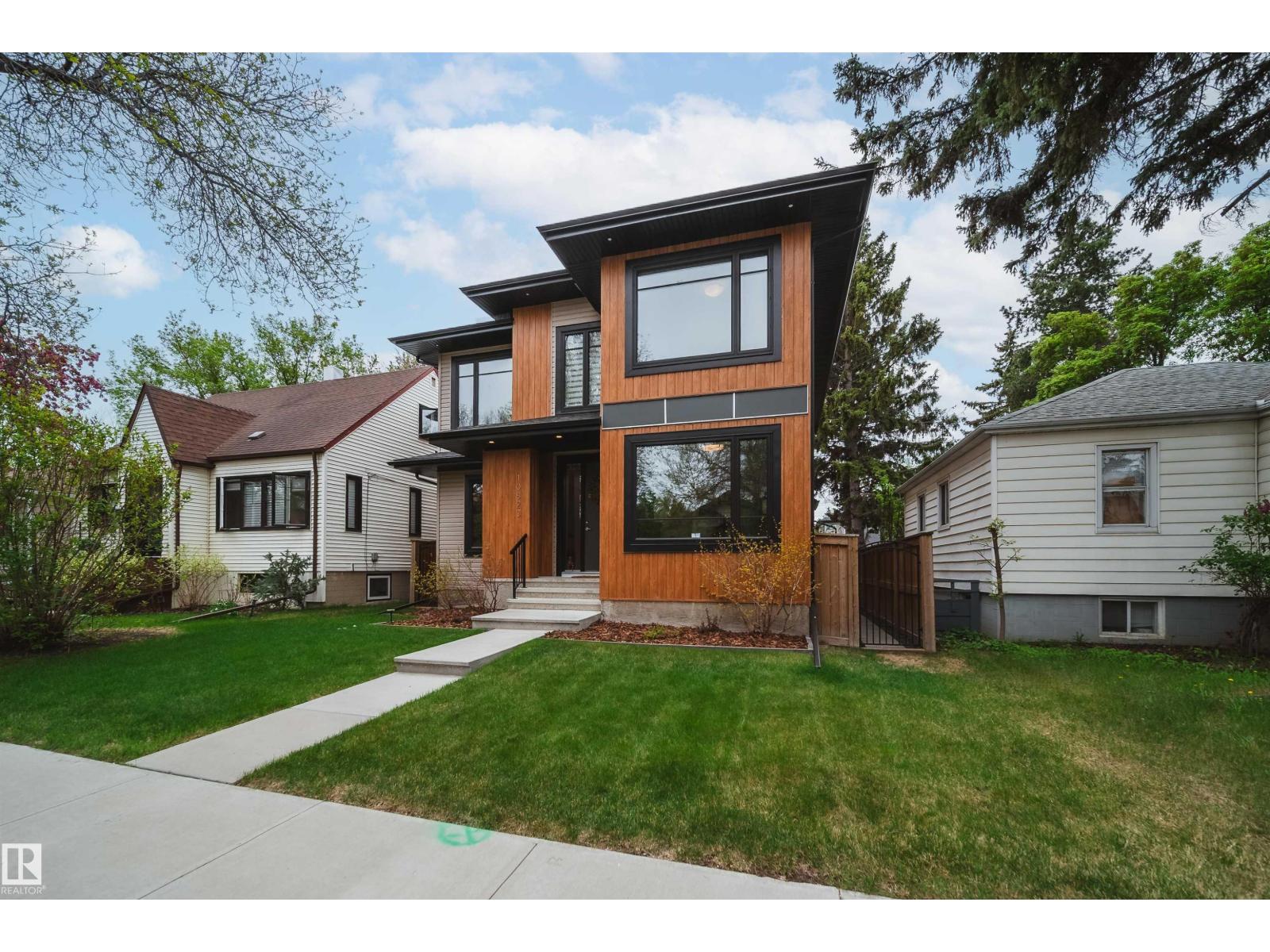 10823 67 AV NW - Image 2
