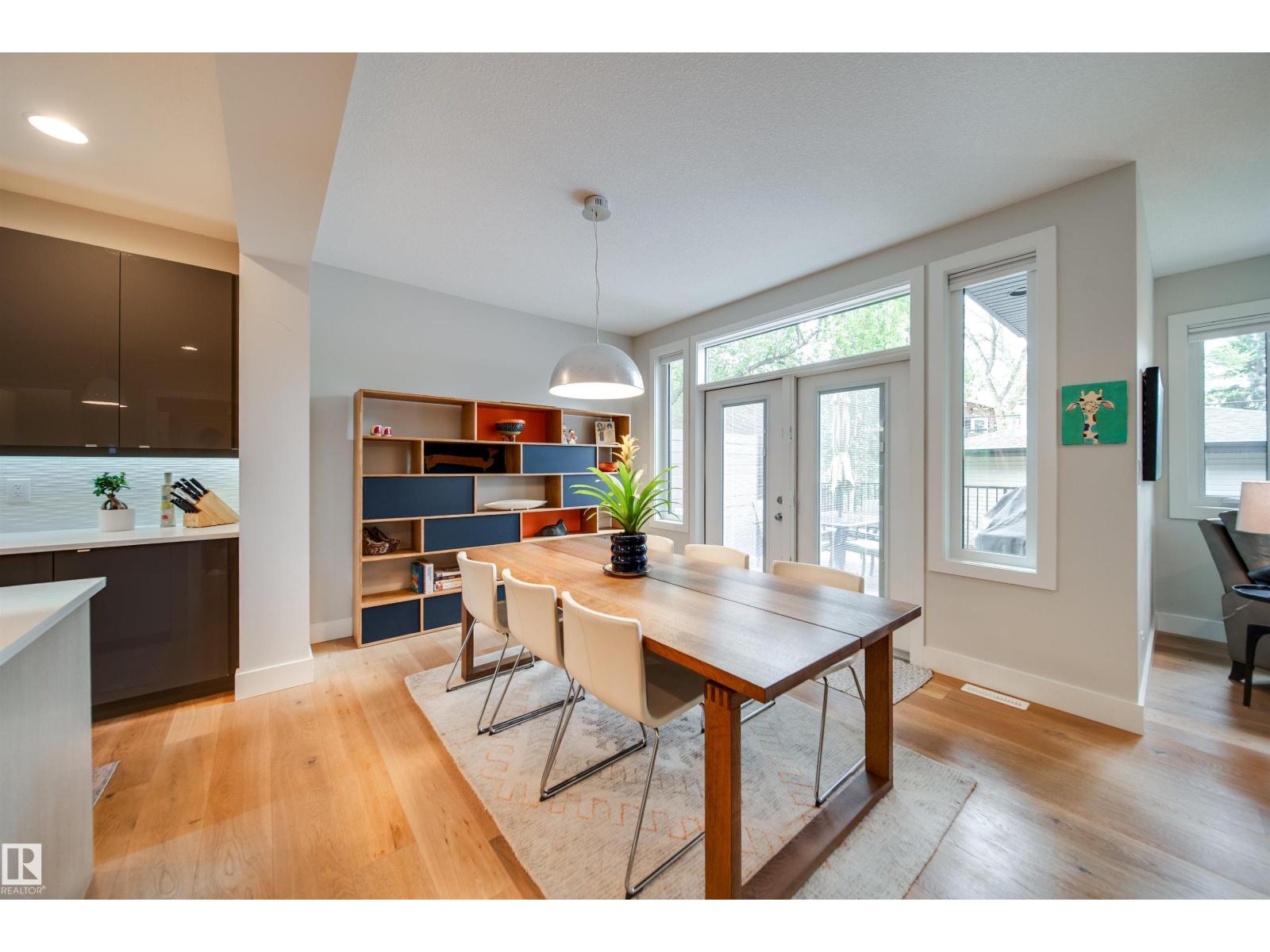 10823 67 AV NW - 15