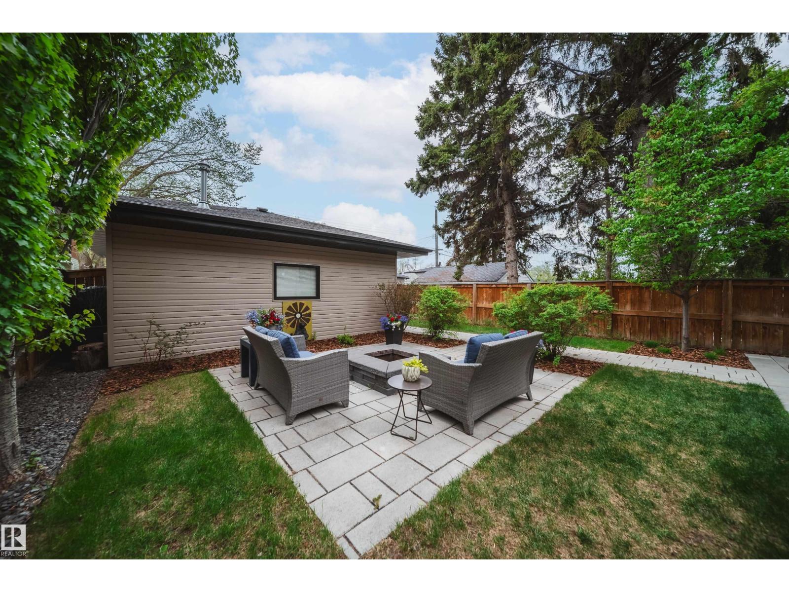 10823 67 AV NW - 51