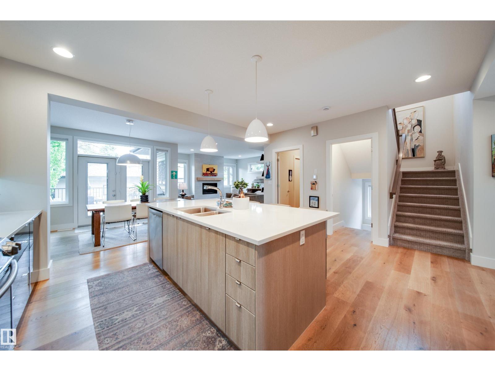 10823 67 AV NW - 13