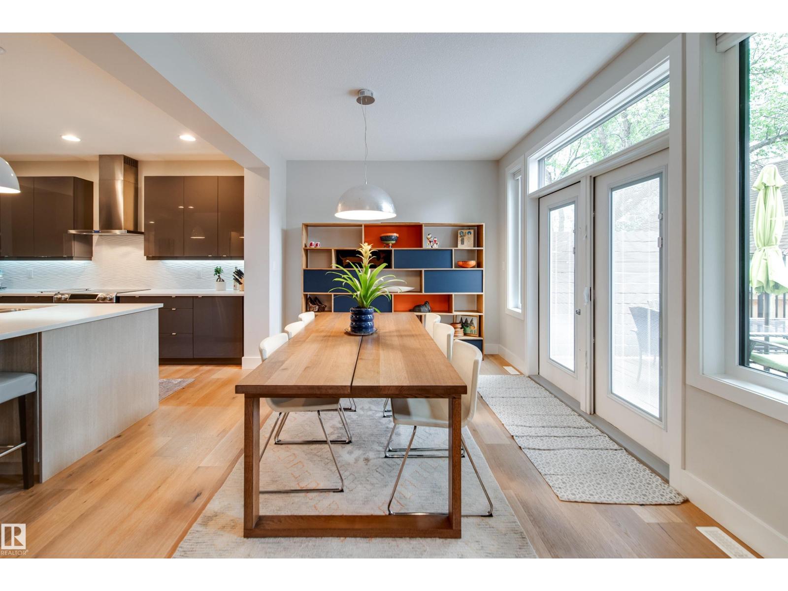 10823 67 AV NW - 16