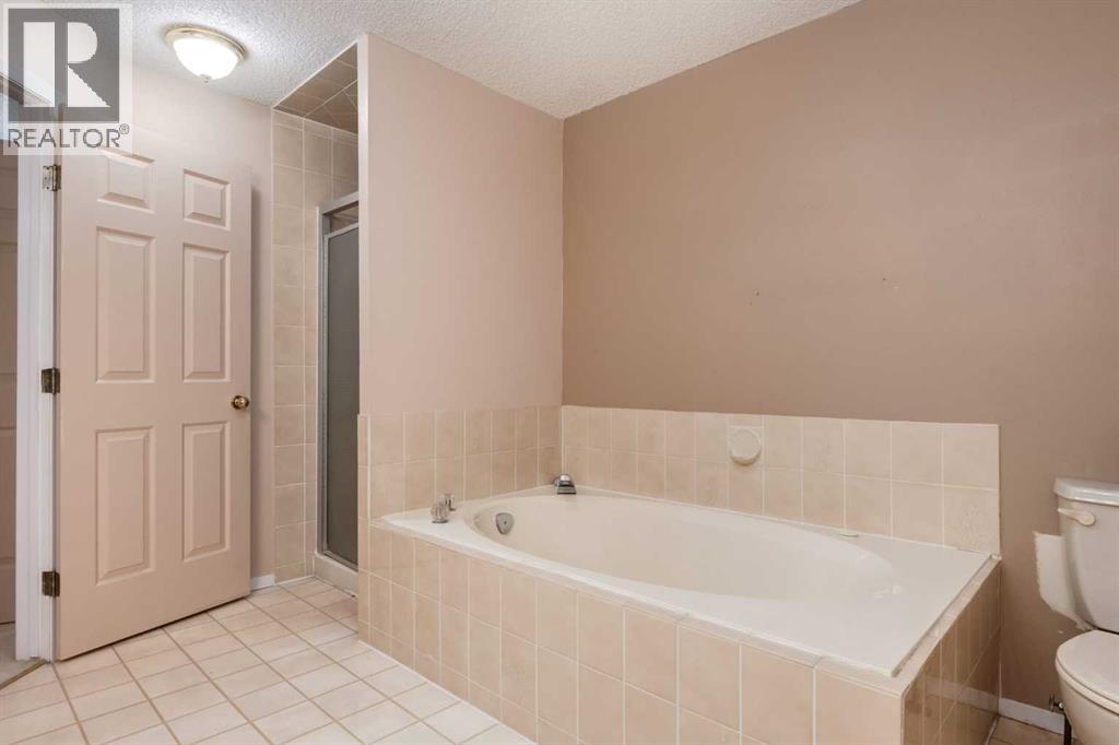 114 Strathlorne Mews SW - 29