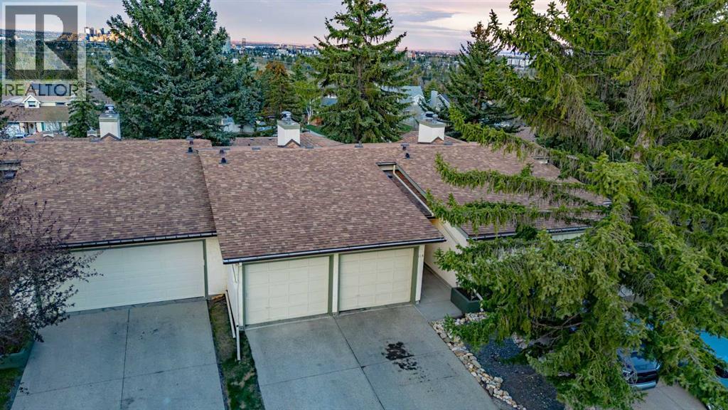 114 Strathlorne Mews SW - 22