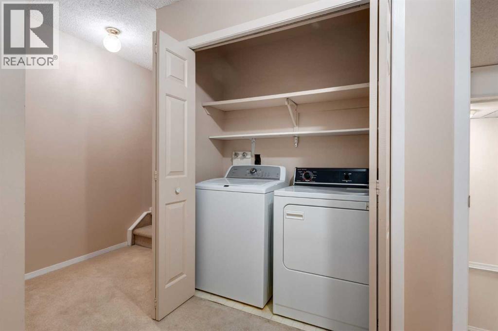 114 Strathlorne Mews SW - 41