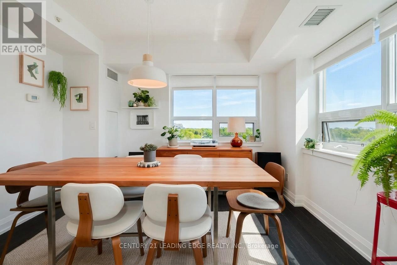 #611 3520 DANFORTH AVENUE - 15