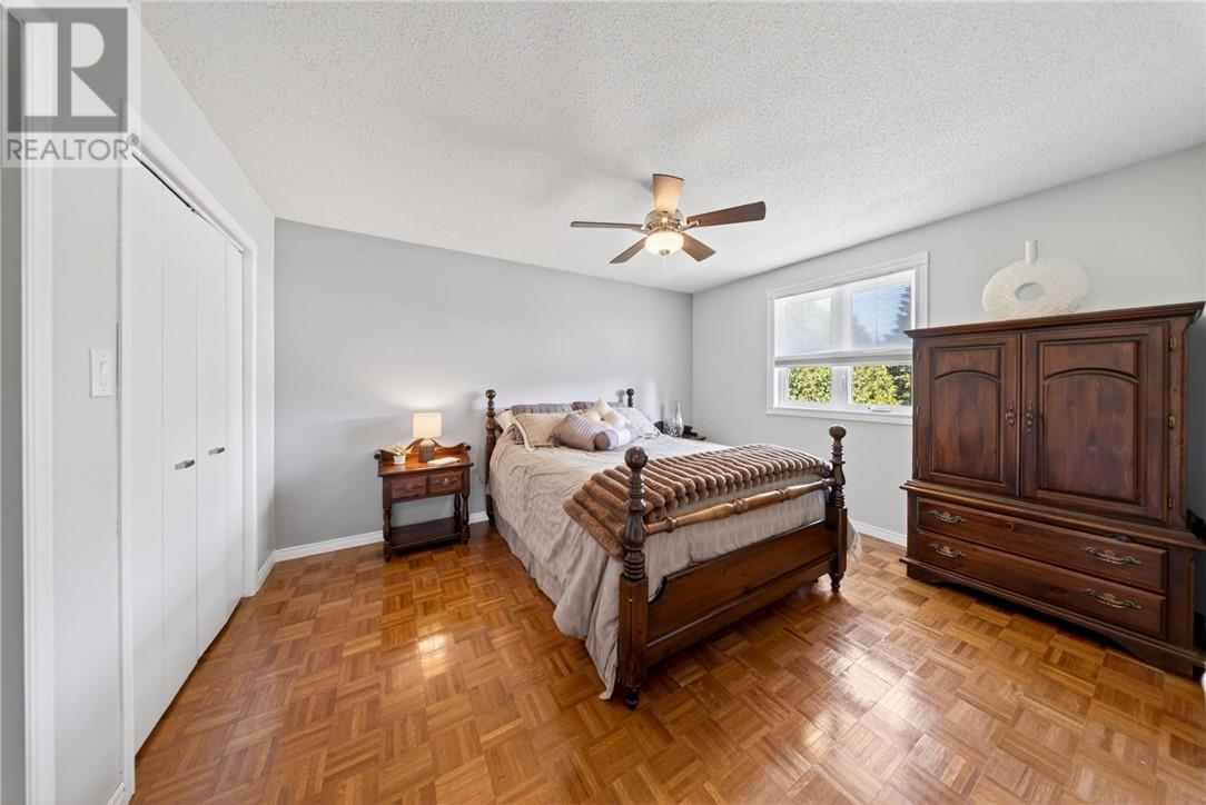 1858 Covewood - 23