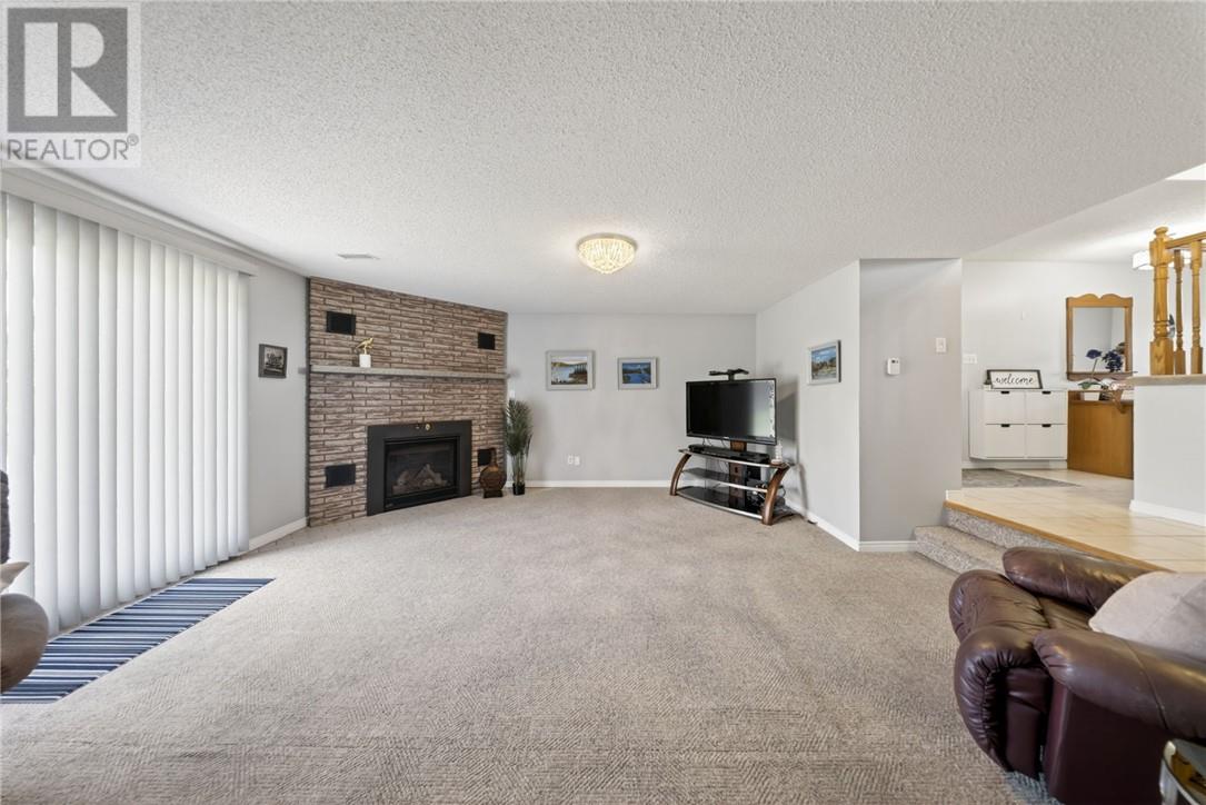 1858 Covewood - 36