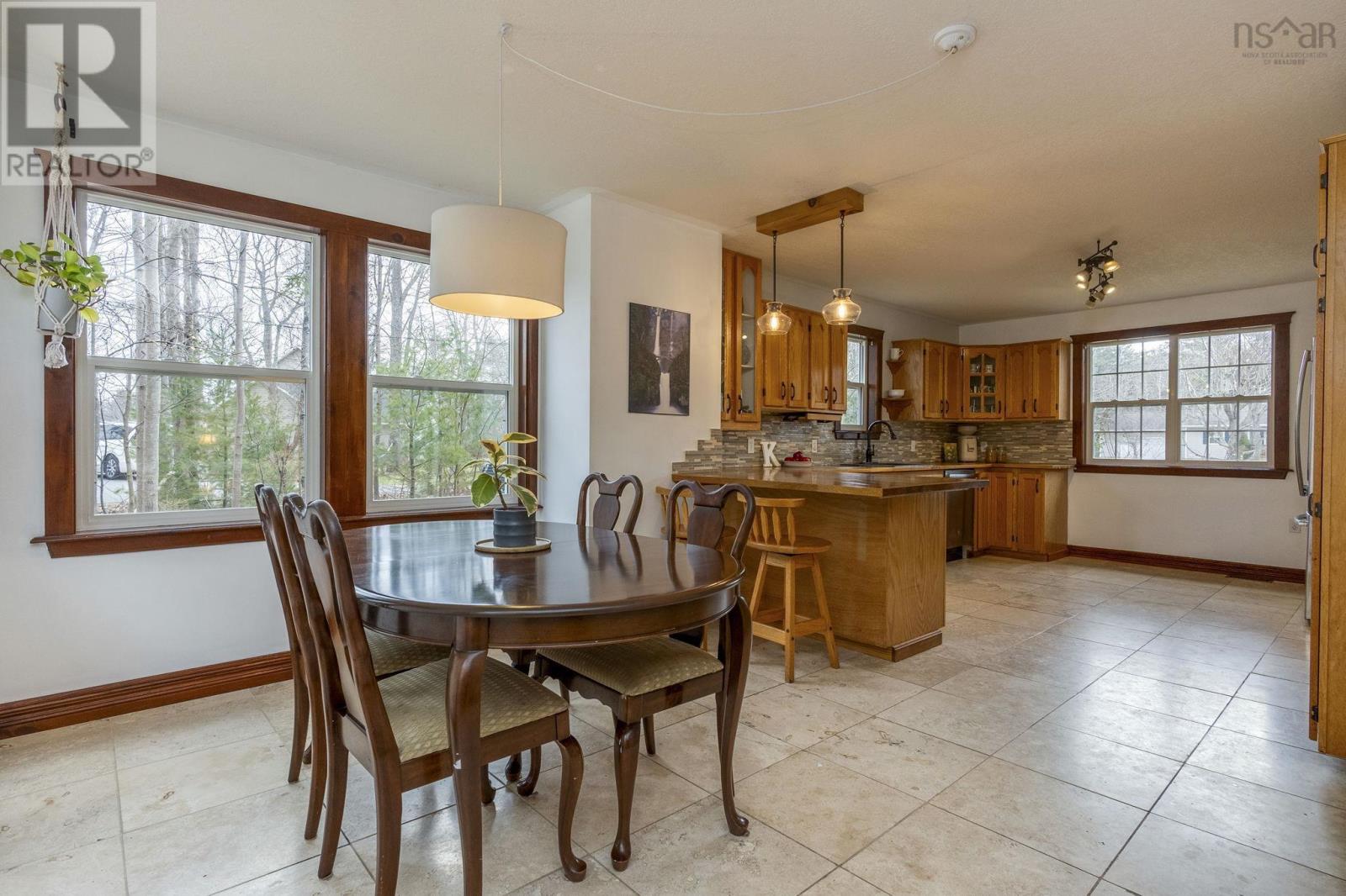 29 Robie Avenue - 14