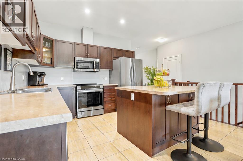 10 GRANT Street - 12