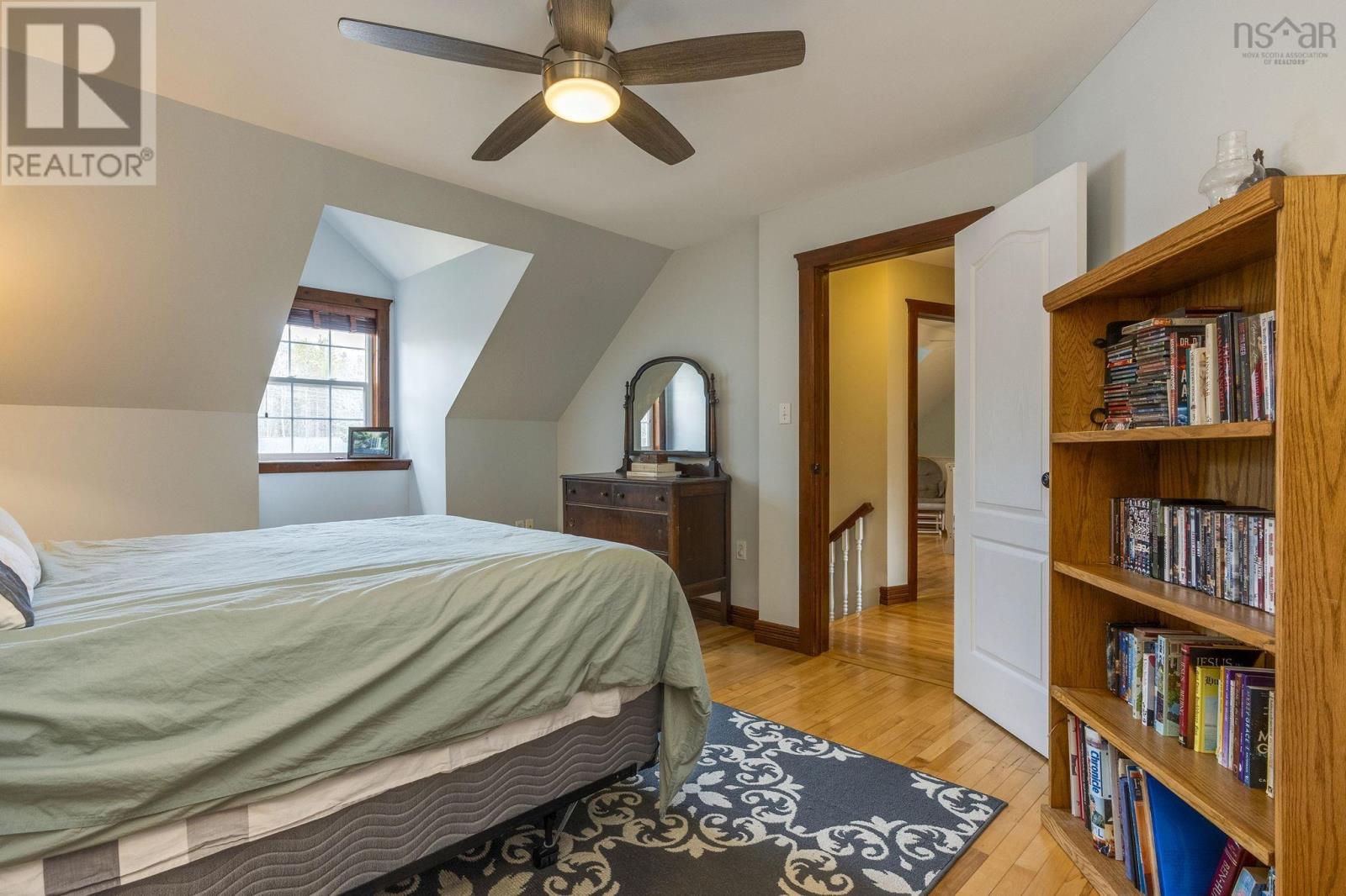 29 Robie Avenue - 29