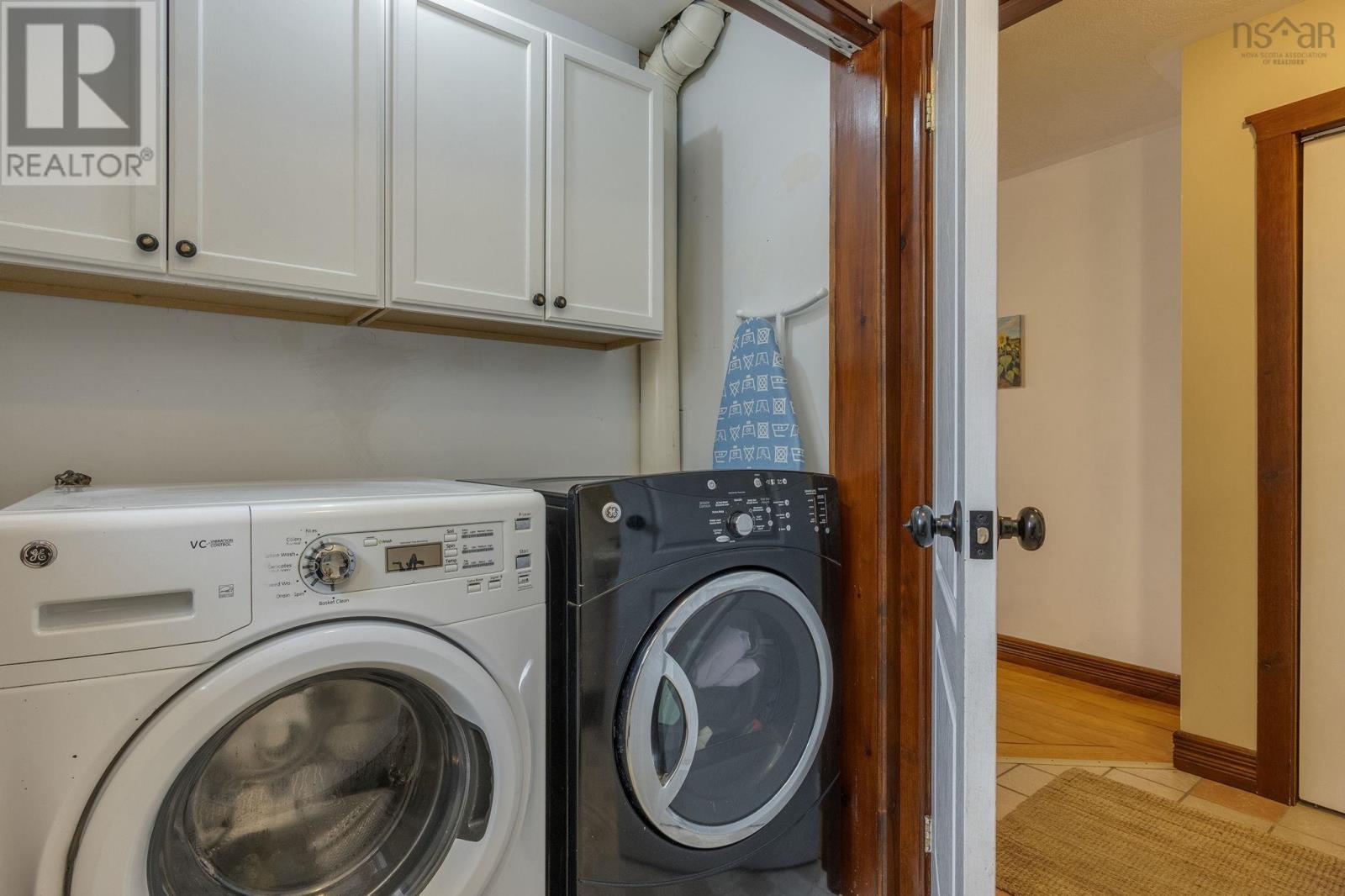 29 Robie Avenue - 25