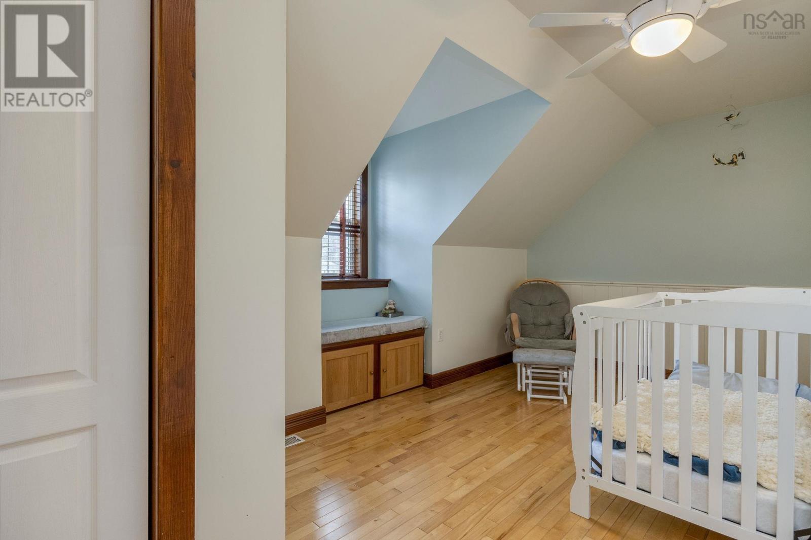 29 Robie Avenue - 34