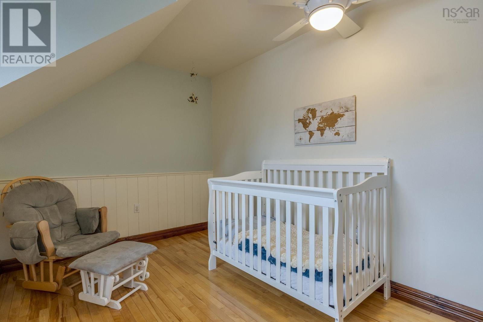 29 Robie Avenue - 35
