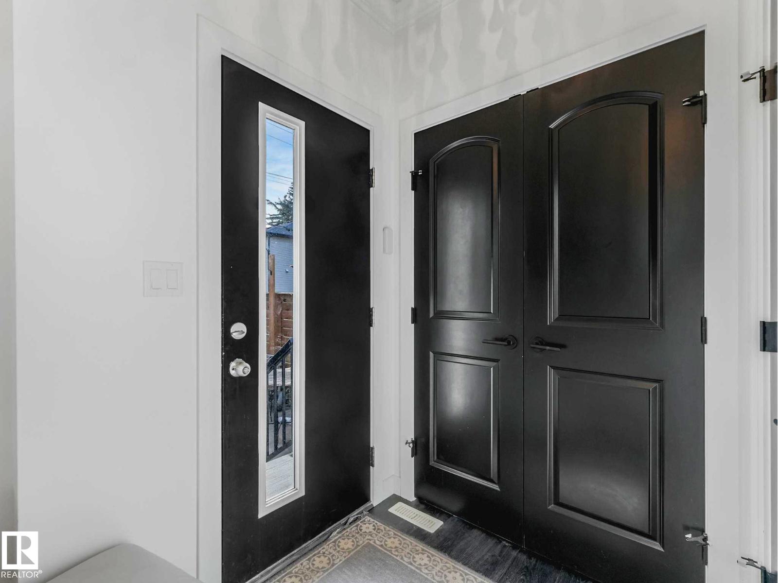 6420 106 ST NW - 17