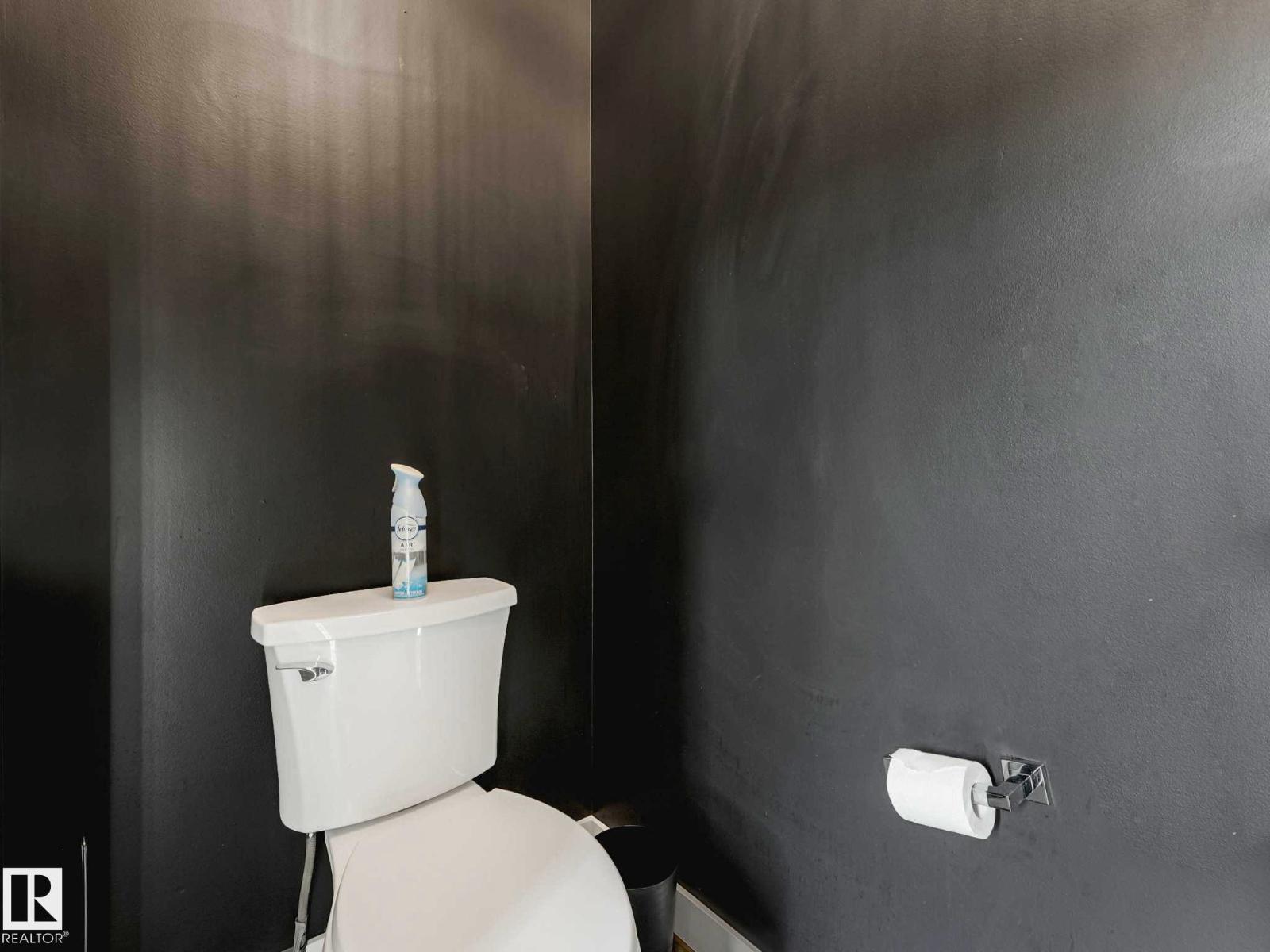 6420 106 ST NW - 19