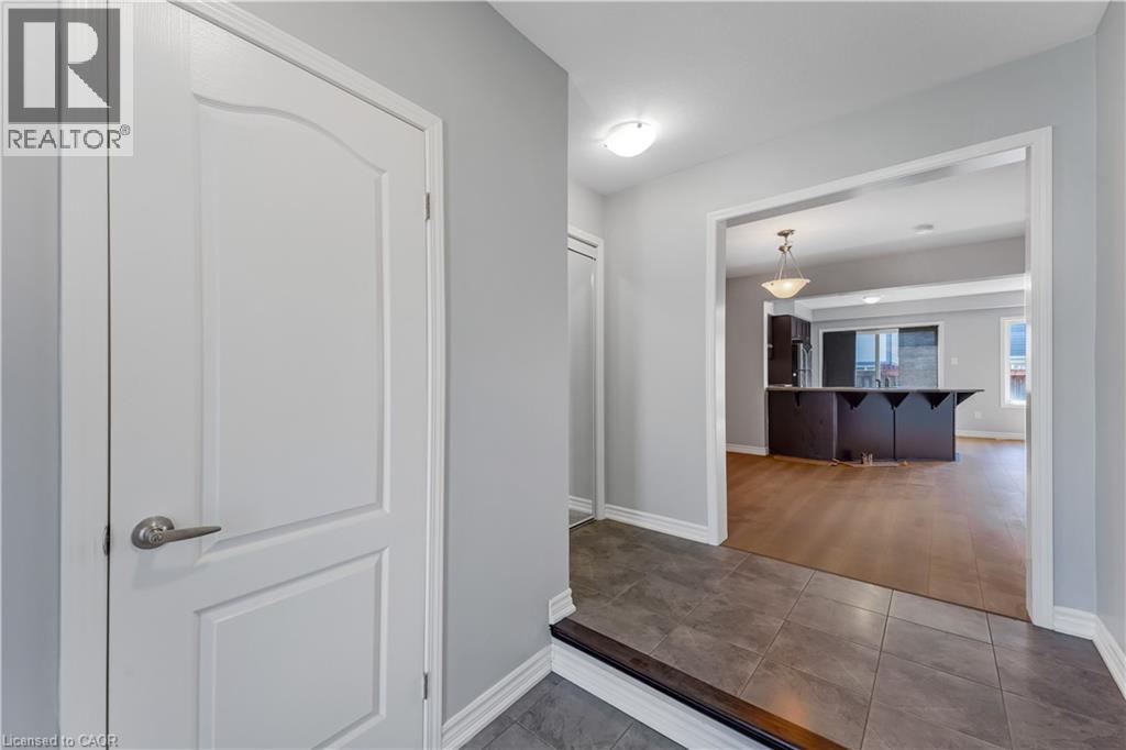 21 POSTMASTER Drive - 4