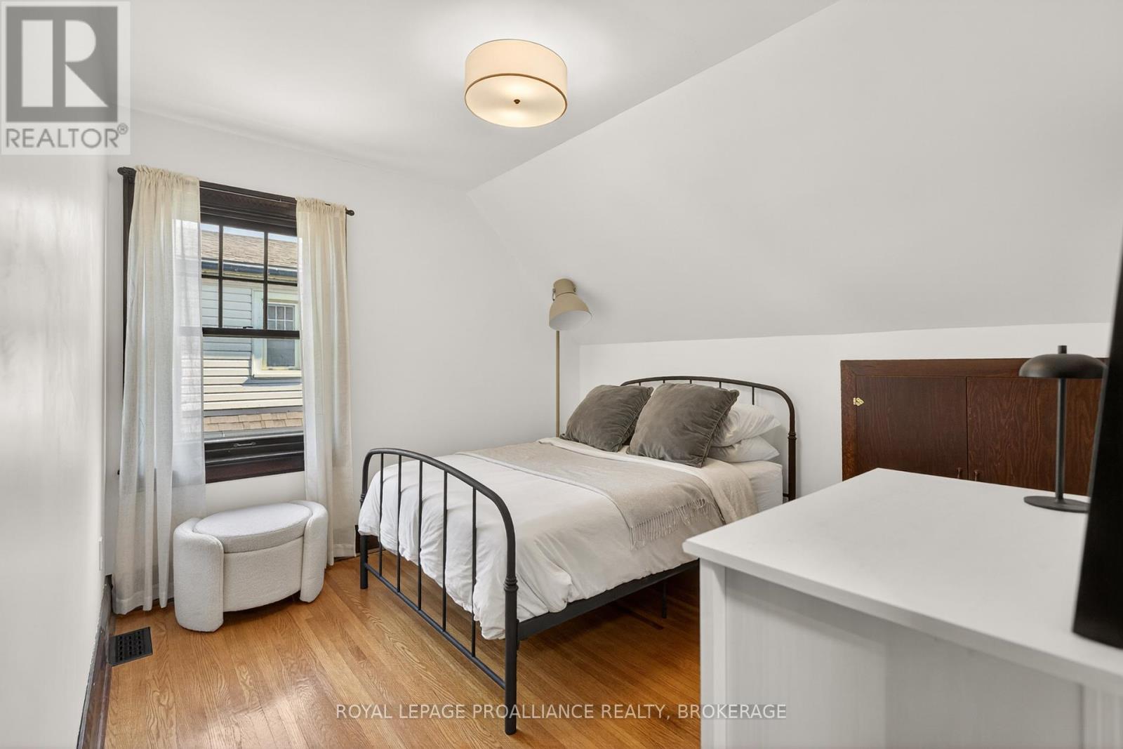 204 COLLINGWOOD STREET - 17