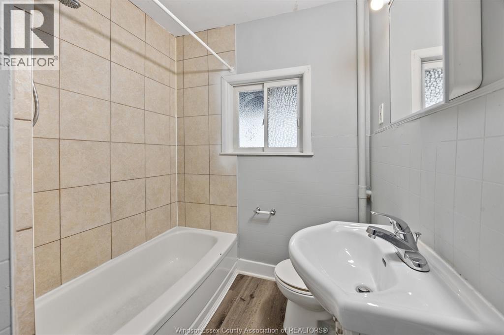 374 CAMPBELL - 10