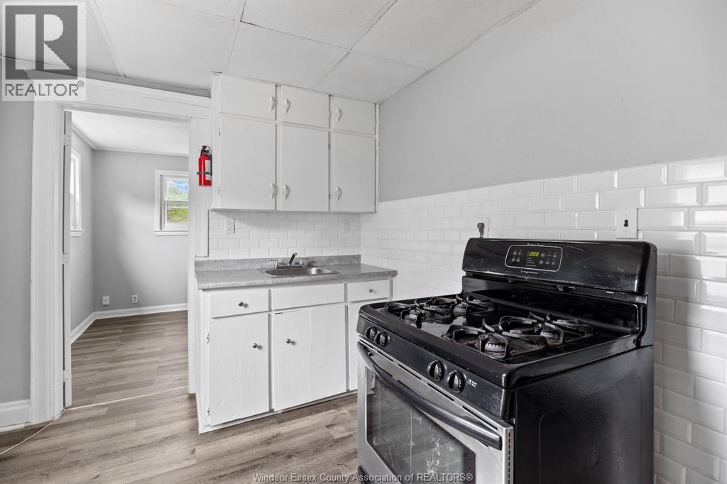 374 CAMPBELL - 11