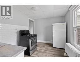 Kitchen - 374 Campbell, Windsor, ON N9H2B3 Photo 15