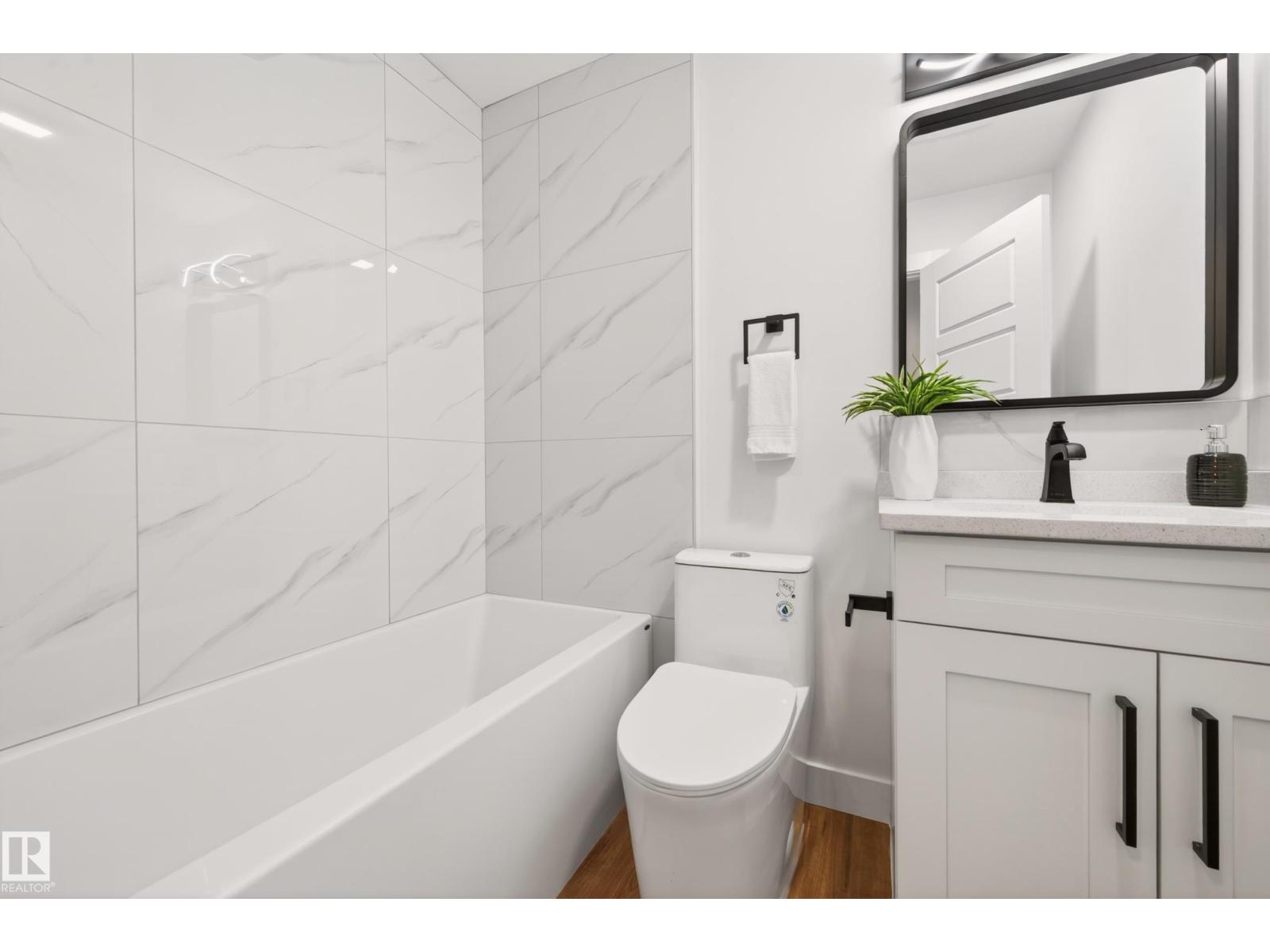 18312 91 AV NW - 45