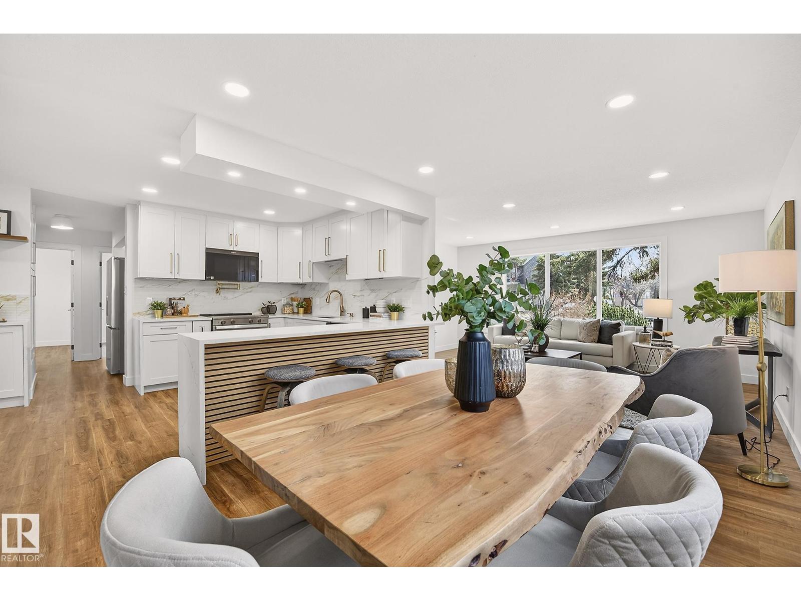 18312 91 AV NW - 15