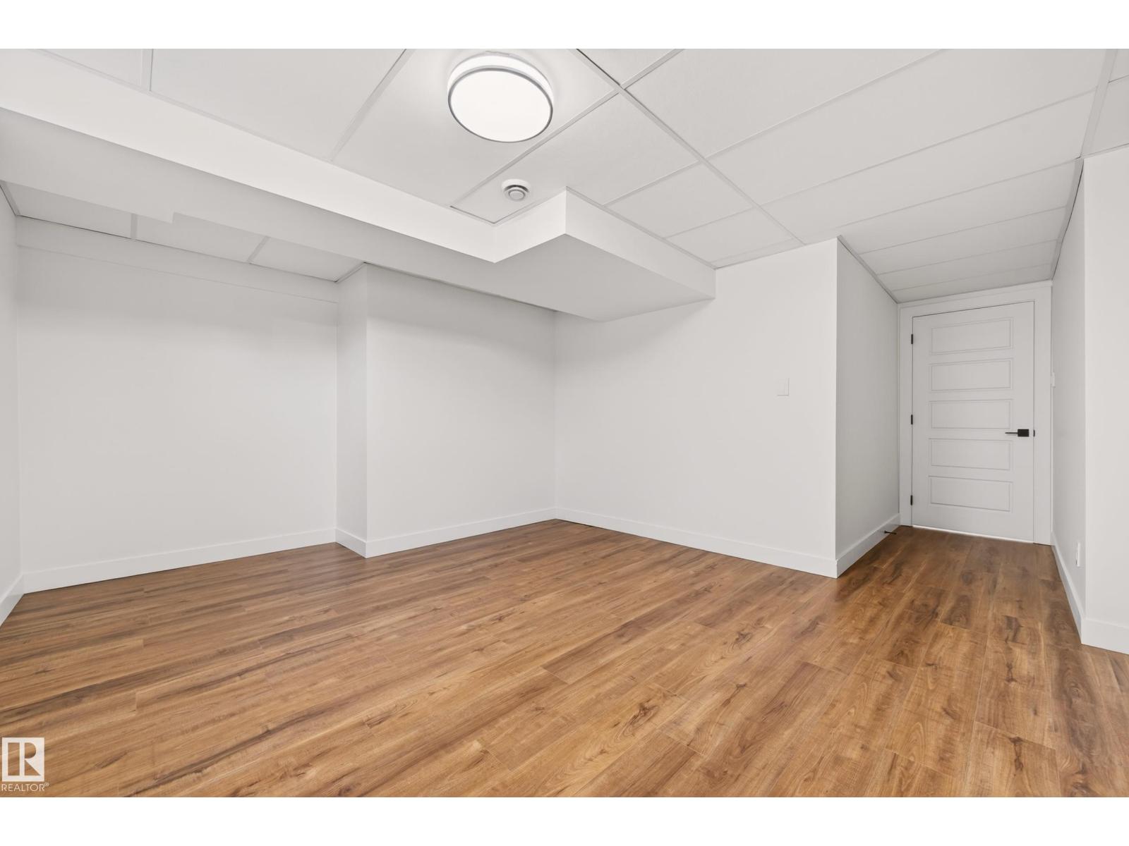 18312 91 AV NW - 72