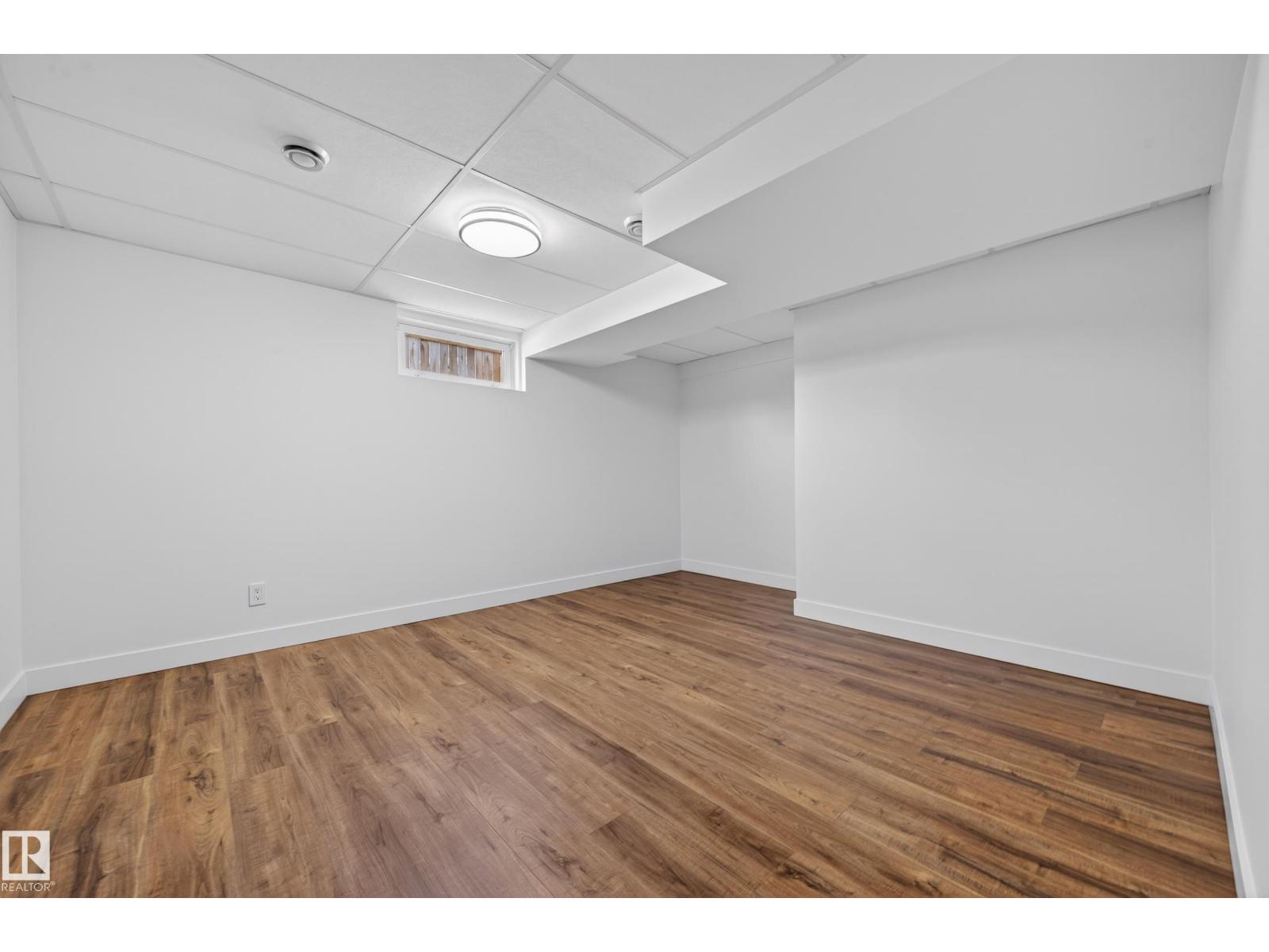 18312 91 AV NW - 71