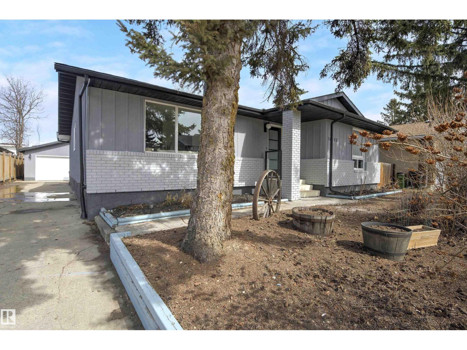 18312 91 AV NW - 75