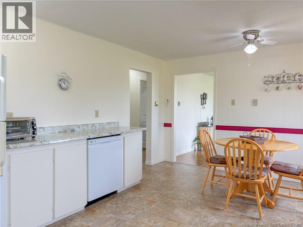 5 Scott Road - 14