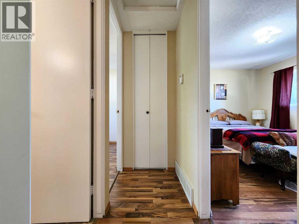 2609 14 Avenue N - 10