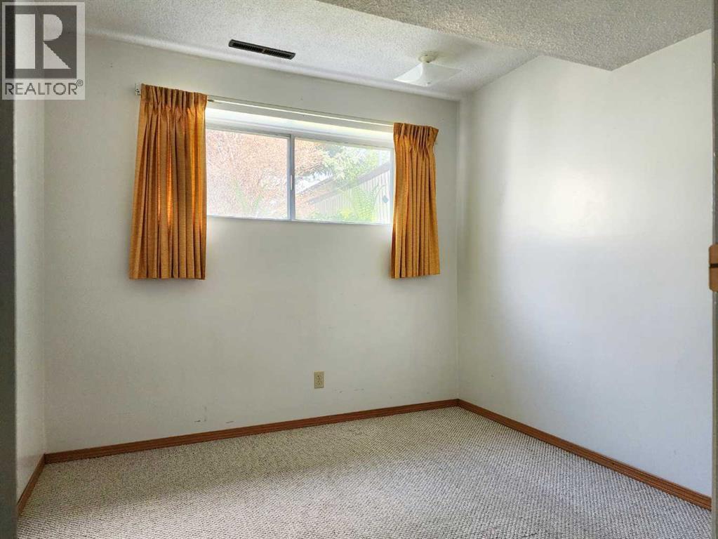 2609 14 Avenue N - 26