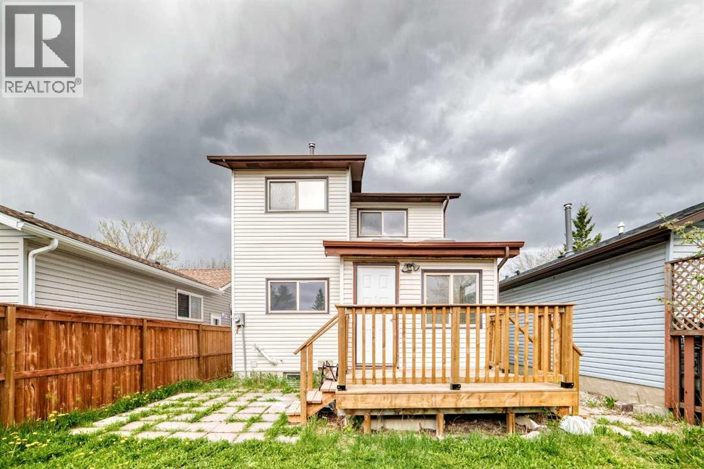 4327 38 Street NE - 33