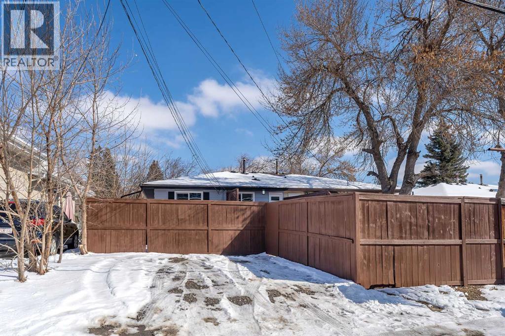 853 Northmount Drive NW - 34