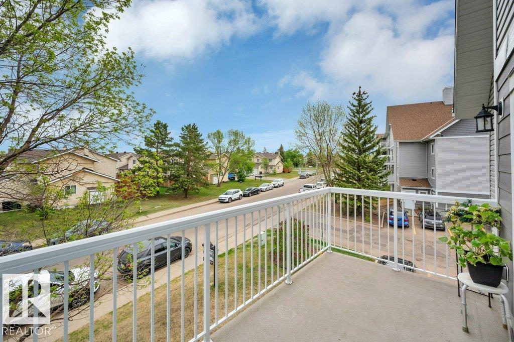 #304 5065 31 AV NW - 17