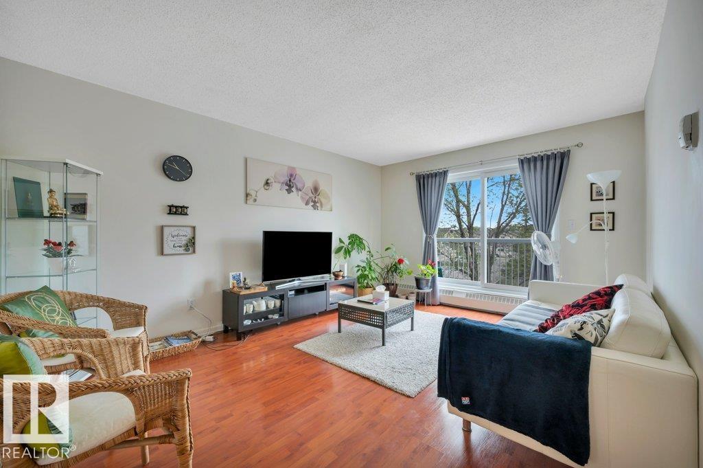 #304 5065 31 AV NW - Image 3