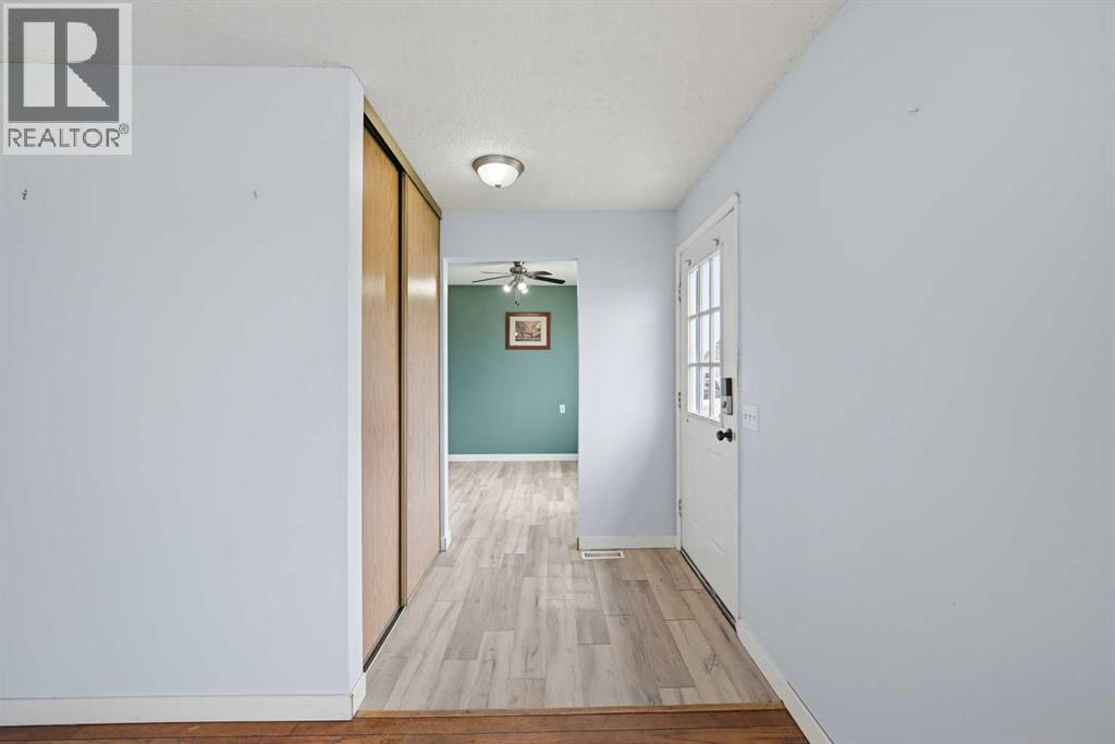 128 Ridgegate Way SW - 4