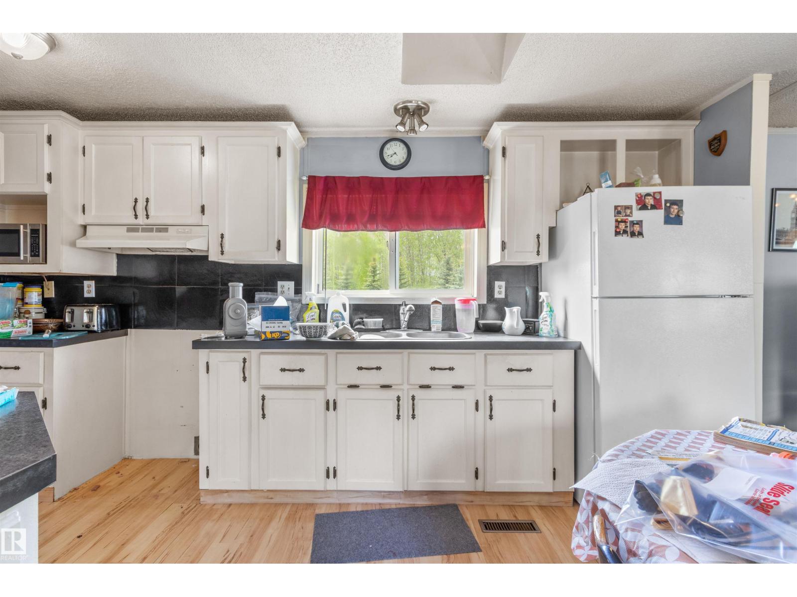 48115 RGE RD 61 — photo 18