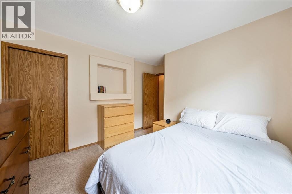 142 Coventry View NE - 19